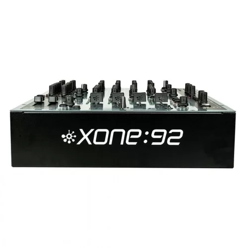 Allen & Heath Xone:92 MKII 6-канальный DJ-микшер