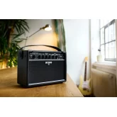 Boss Katana Mini X Гитарный портативный комбоусилитель, 10 Вт., 5"