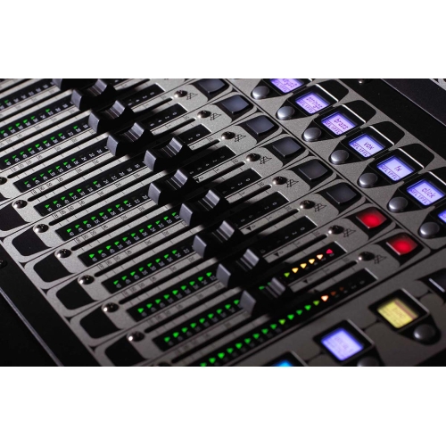 DiGiCo SD8 Цифровой микшерный пульт