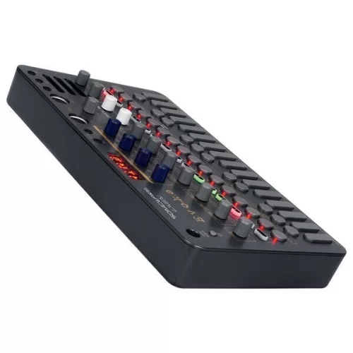 Sonicware LIVEN Evoke Цифровой синтезатор