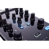 Native Instruments Traktor Kontrol Z1 DJ контроллер для работы с ПО NI Traktor