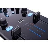 Native Instruments Traktor Kontrol Z1 DJ контроллер для работы с ПО NI Traktor