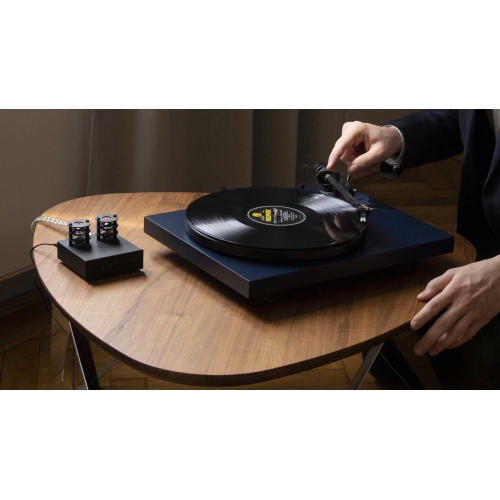 Pro-Ject Debut Carbon EVO 2M Satin Blue Проигрыватель виниловых дисков