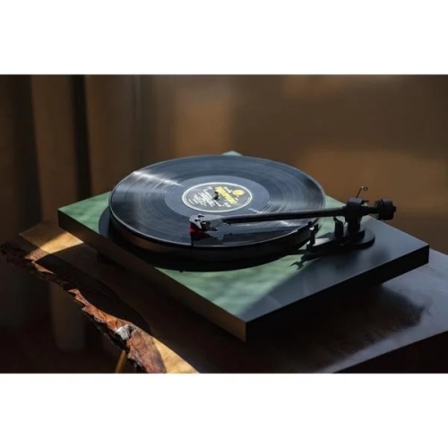 Pro-Ject Debut Carbon EVO Satin Green Проигрыватель виниловых дисков