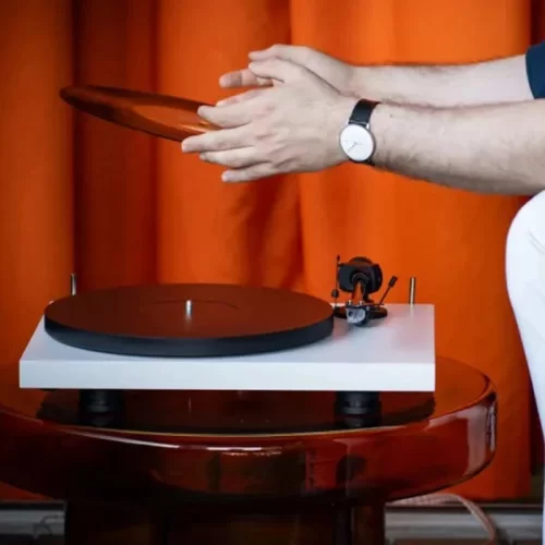 Pro-Ject Debut EVO 2 High Gloss White Проигрыватель виниловых дисков