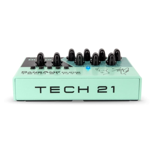 TECH 21 GEDDY LEE DI-2112 Педаль-предусилитель для бас гитар