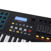 Akai MPK261 MIDI-клавиатура