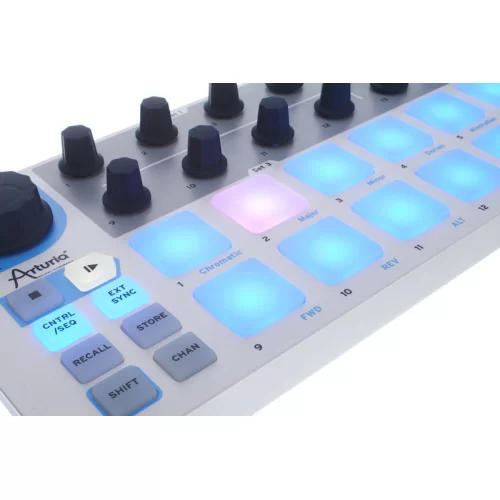 Arturia BeatStep USB MIDI контроллер