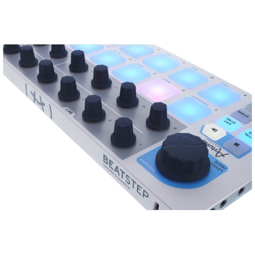 Arturia BeatStep USB MIDI контроллер