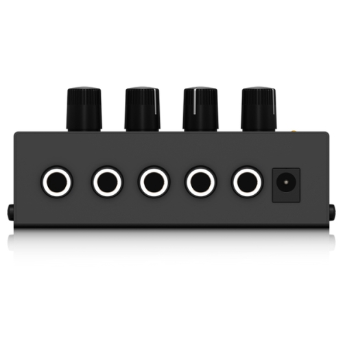 Behringer MX400 4-канальный линейный микшер