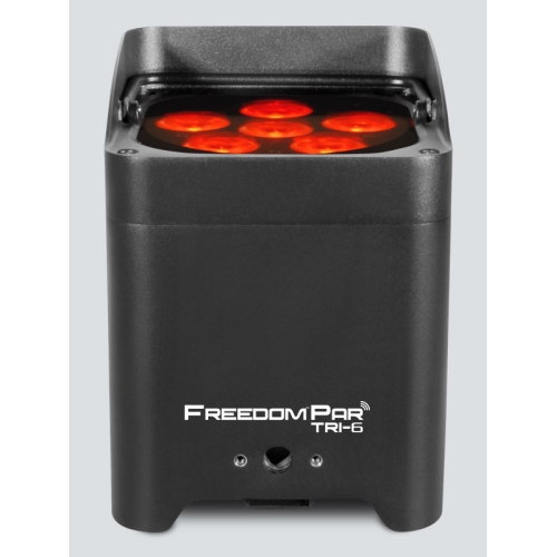 CHAUVET-DJ FREEDOM PAR TRI-6 LED прожектор направленного света 6х3Вт RGB с аккумулятором