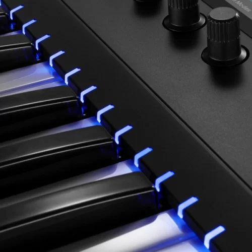 Native Instruments Komplete Kontrol S61 Mk2 Black Edition MIDI-клавиатура, 61 клавиша