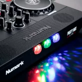 Numark PartyMix Live DJ-контроллер