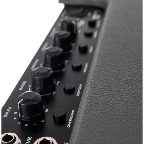 Peavey Max 150 Басовый комбоусилитель, 150 Вт., 12 дюймов