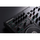 Roland DJ-707M DJ-контроллер