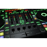 Roland DJ-808 DJ-контроллер