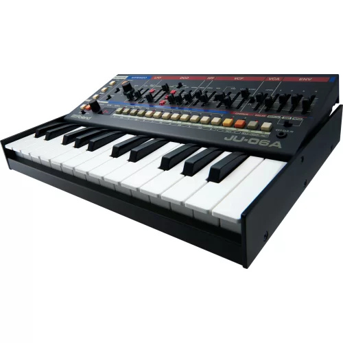 Roland JU-06A 4-голосный полифонический синтезатор