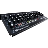 Roland SE-02 Аналоговый синтезатор