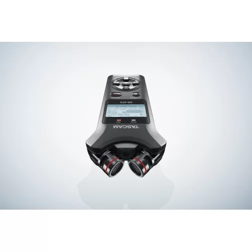 Tascam DR-07X Портативный цифровой рекордер wav/mp3